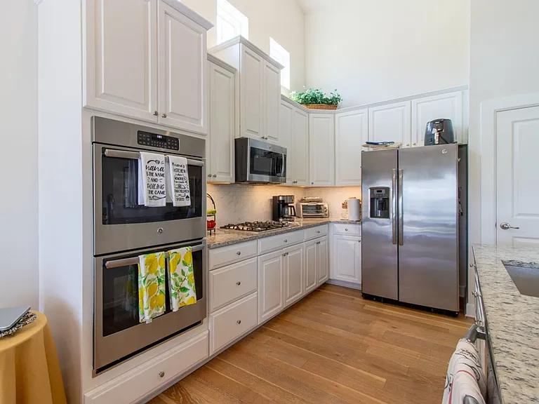 31832 Carmine Dr — Photo 4