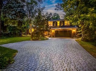 3021 Lakeshore Rd, Burlington, ON L7N 1A2