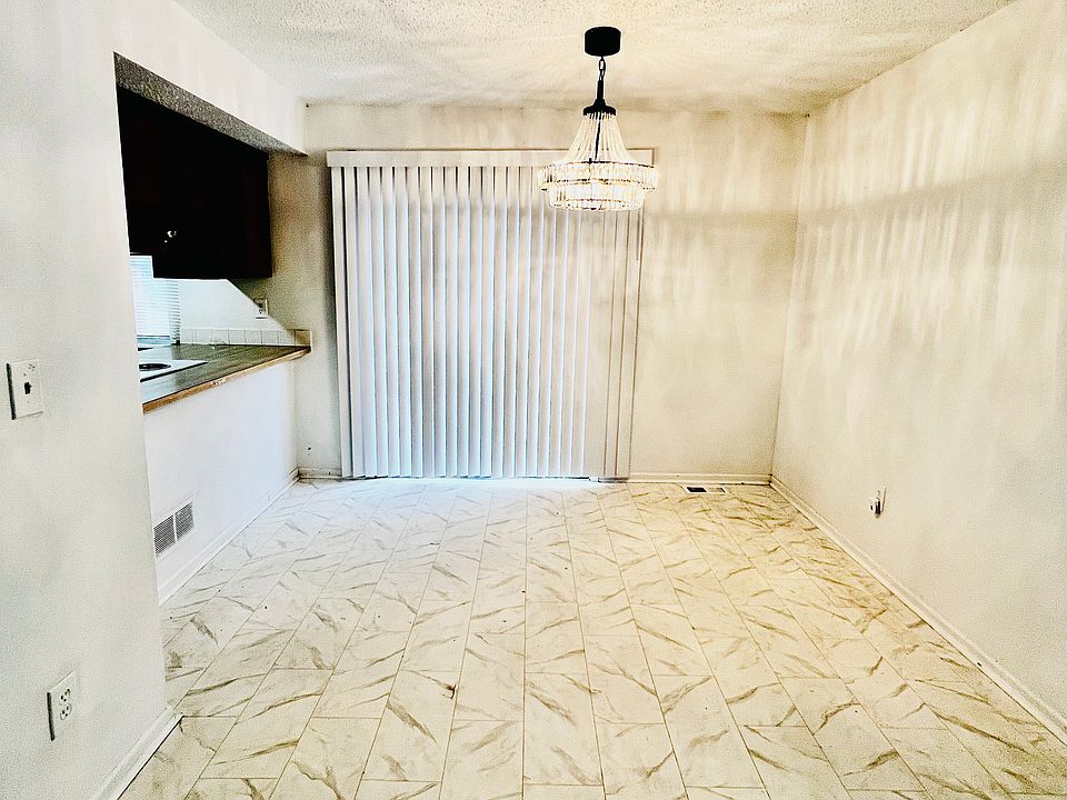 1st image of 3028 Eaton St