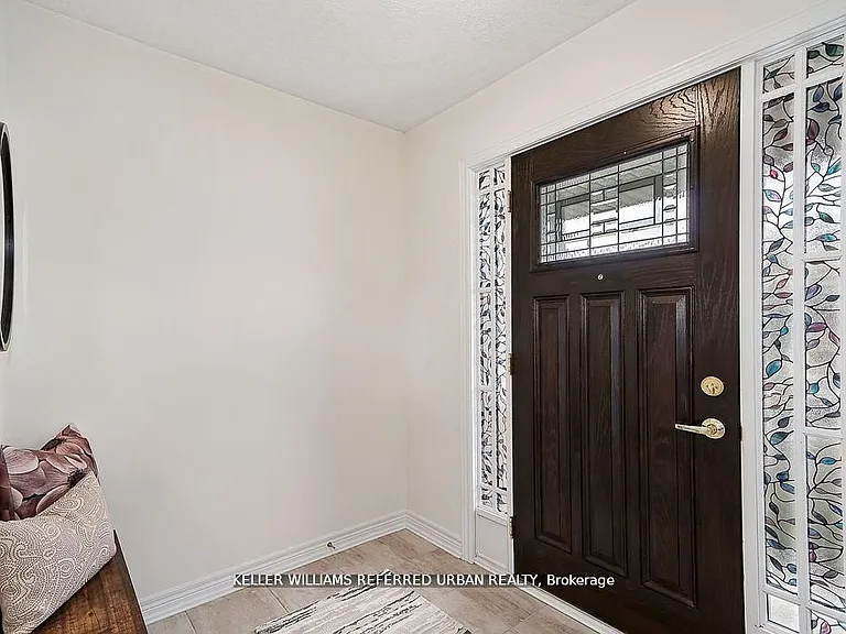 14 Foley Cres — Photo 3