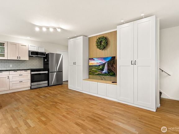 5th image of 3406 W Government Way #3