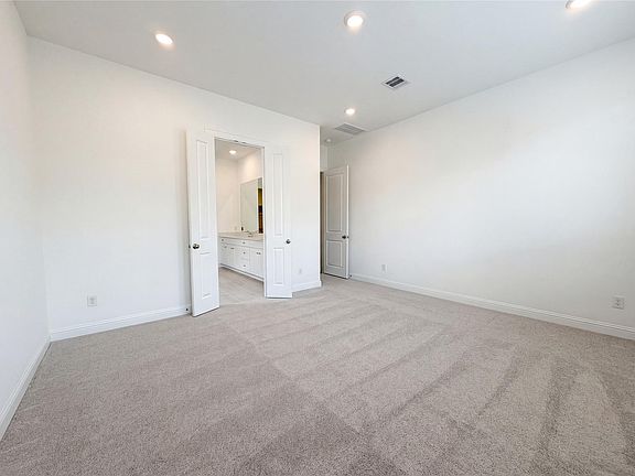 4th image of 7939 Coastal Prairie Dr