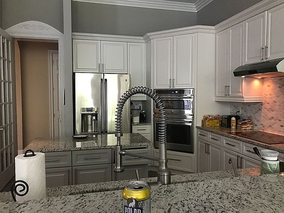 4th image of 628 S Pokeberry Pl