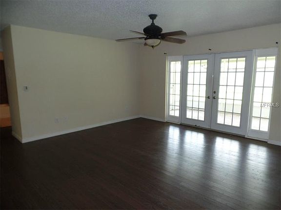 3rd image of 13919 Bridgeport Dr