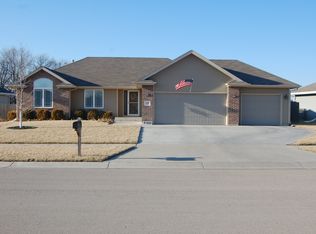 3408 SW 48th St, Topeka, KS 66610