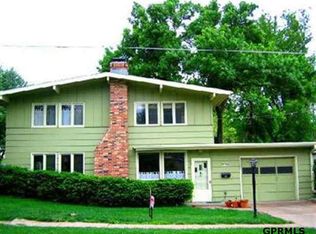 8103 N Templeton Dr, Omaha, NE 68134