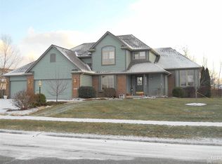 1318 Perry Lake Dr, Fort Wayne, IN 46845