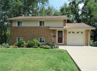 544 Lucia Dr, Pittsburgh, PA 15221