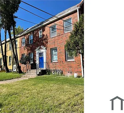 3 bed, 3000 sqft, $2,823 — Photo 1
