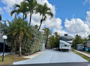 150 Smallwood Dr #88, Chokoloskee, FL 34138