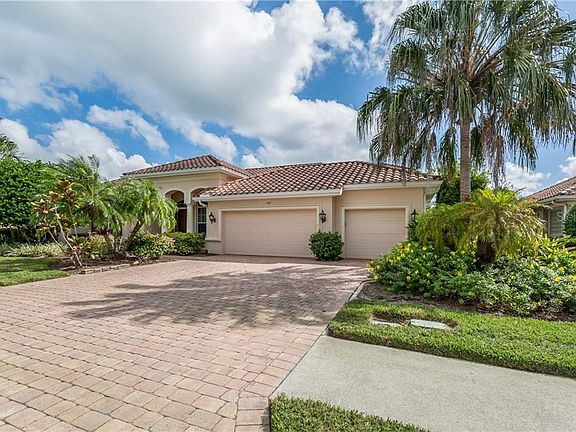 2nd image of 262 Pesaro Dr