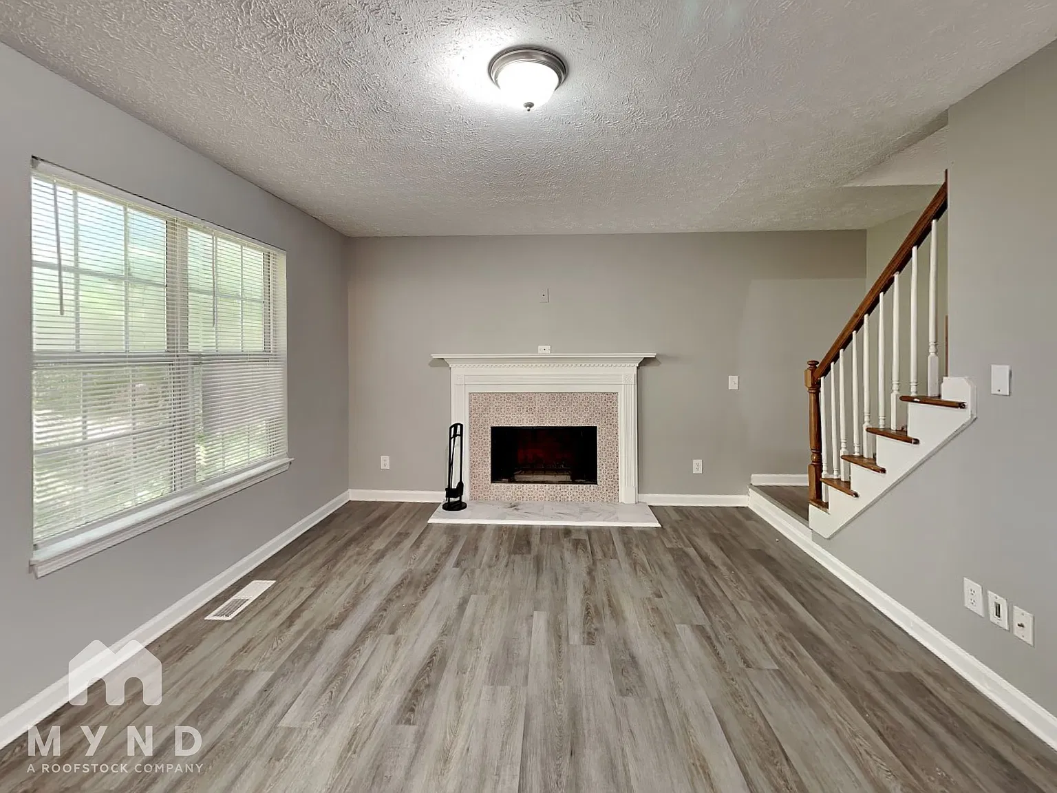 4 bed, 3.5 bath, 1756 sqft, $2,275 — Photo 3