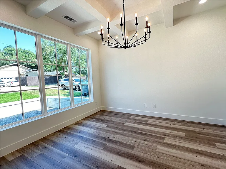 3908 Rochelle Dr — Photo 4
