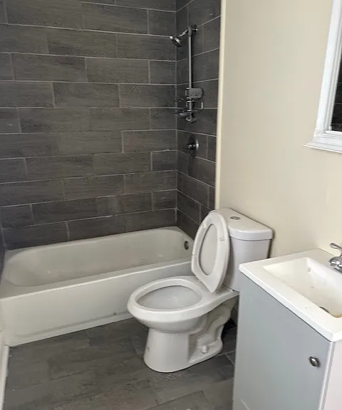 48 Irion St #3 — Photo 2