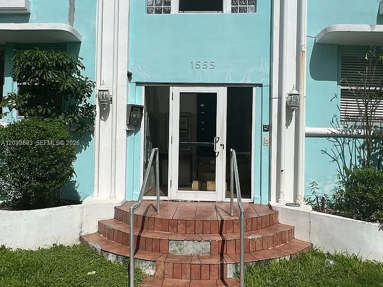 1555 Pennsylvania Ave #107 — Photo 1