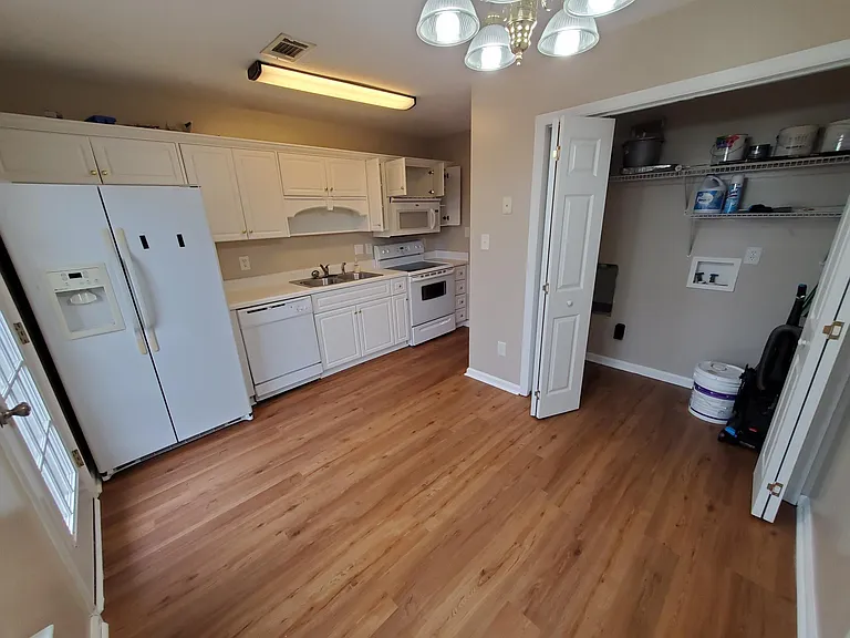 Kitchen 3