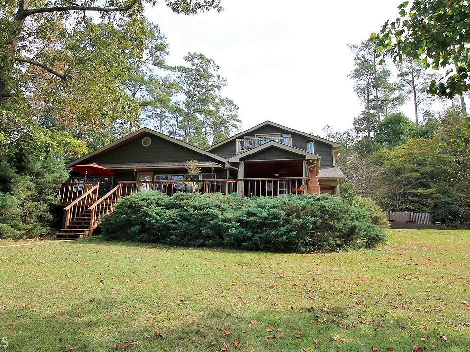 1st image of 102 Tall Pines Dr