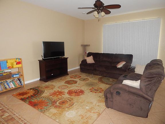 3rd image of 1032 Bainbury Ln