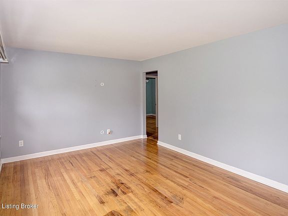 5th image of 7811 Canna Dr
