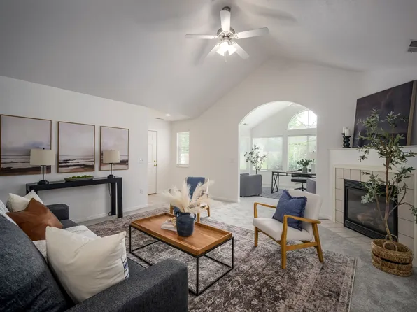 363 N 1030 E #M-4, Lehi, UT 84043