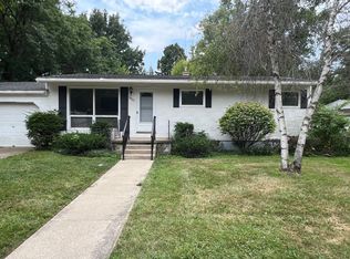 1827 Lyndhurst Way, Haslett, MI 48840