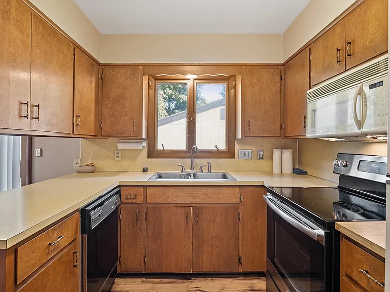 2941 Mulford Dr SE — Photo 4