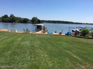 3762 Peninsula Dr, Norton Shores, MI 49444