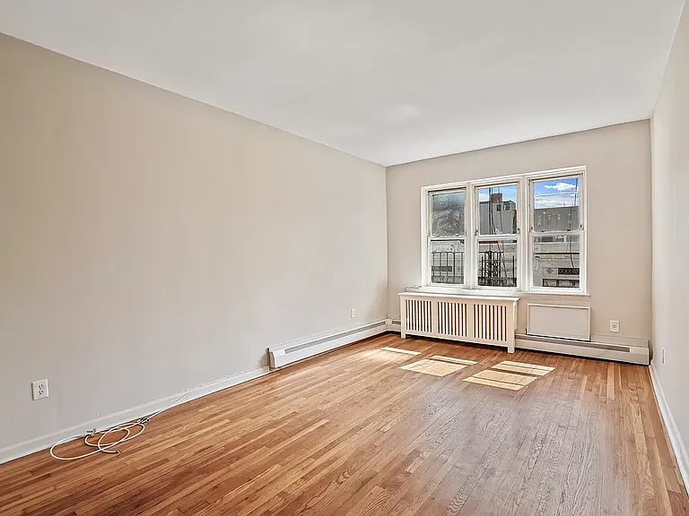 1912 3rd Ave #3B — Photo 5