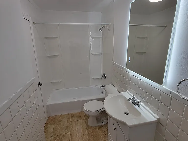 511 Leffert St #B — Photo 14