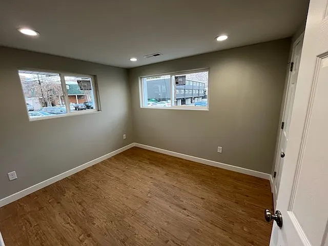 642 N 400 E — Photo 36