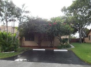 1640 NW 98th Way, Pembroke Pines, FL 33024