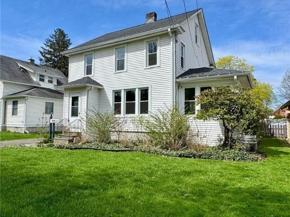 2 Bellrose Ave, Cortland, NY 13045