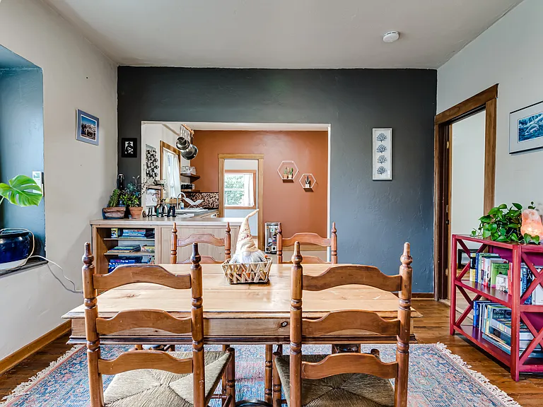 104 Holeman Ave — Photo 7