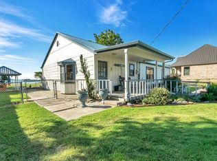 6625 Sandy Beach Rd, Azle, TX 76020