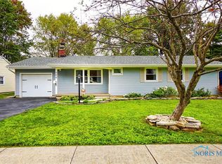 300 Elizabeth Ave, Findlay, OH 45840