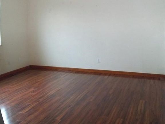 3rd image of 158 Captain Ames Dr