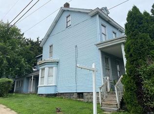 737 Centre St, Easton, PA 18042