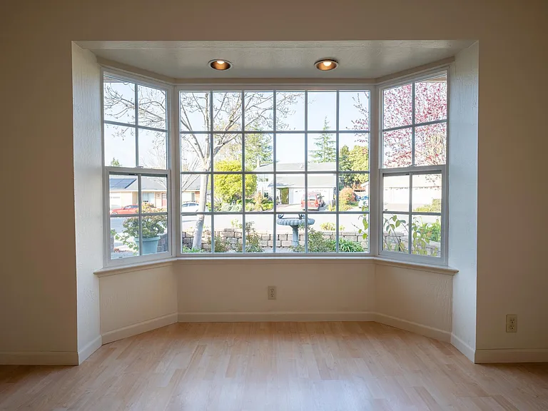 3605 Deer Park Ct — Photo 4
