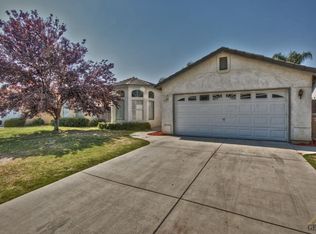8707 Hoodsport Ave, Bakersfield, CA 93312