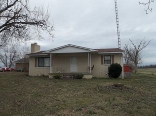 11815 Jackson Rd S, Utica, KY 42376