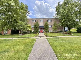 164 Lakeshore Dr APT 21, Lexington, KY 40502