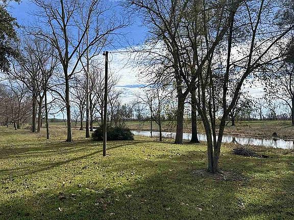 4th image of 1151 Black River Rd