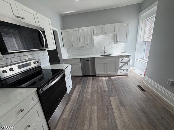 3rd image of 46 Bridge St #B
