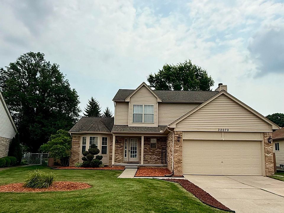 1st image of 32070 Oakcrest Dr