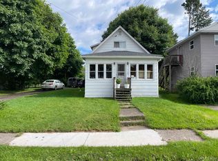 118 Center St, Lanse, MI 49946