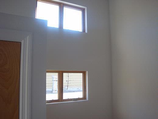 4th image of 53 Diamond St APT 3A