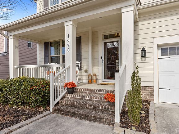3rd image of 1920 Bright Kannon Way