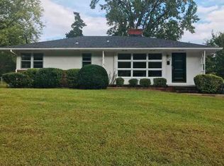 118 Azalea Dr, Charlottesville, VA 22903