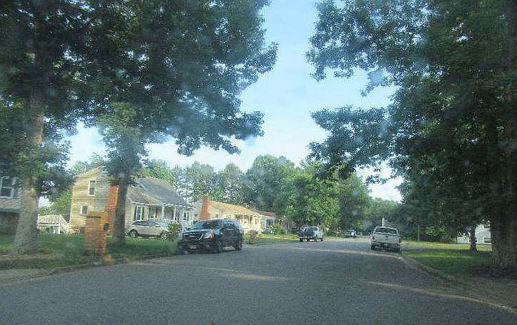 2nd image of 7401 Summertree Dr