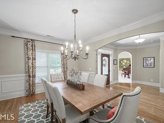 4th image of 104 Glenmill Way